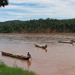 Fleuve du Tsiribihina Myri Tour Madagascar